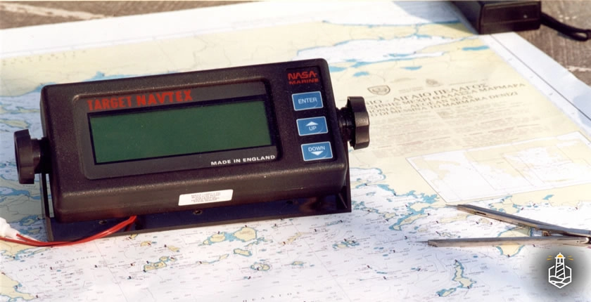 NAVTEX Nedir? Denizciler İçin “Radyo ile Otomatik Uyarı ve Duyuru” Sisteminin Rehberi NAVTEX Nedir? Denizciler İçin “Radyo ile Otomatik Uyarı ve Duyuru” Sisteminin Rehberi