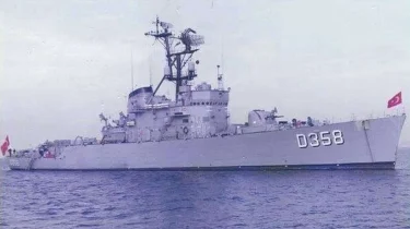 TCG Berk D-358: Özellikleri, Tarihi ve Kıbrıs Görevi